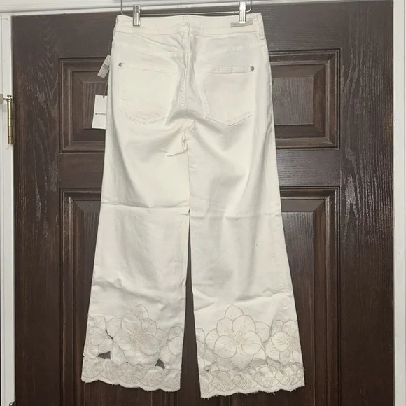 NWT Anthropologie Pilcro Embroidered Cut Out Hem Cropped Jeans SZ 26 Z372-20 - Picture 6 of 6